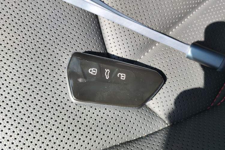 Used Volkswagen Lamando 2022 Lingdu L 280TSI DSG Ultra-Spicy Flagship Edition Vehicle Key