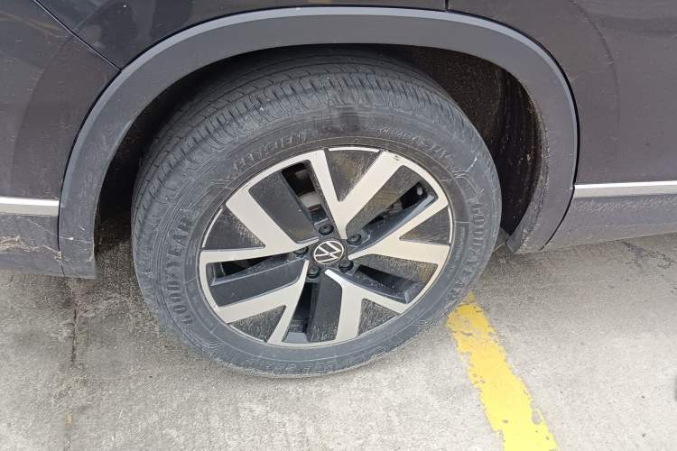 Used Volkswagen Tayron 2024 330TSI Two-Wheel Drive Luxury Plus Advanced Version