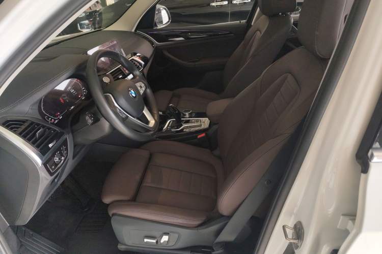 Used BMW X3 2021 Facelift xDrive25i Luxury Package Left Front Seat