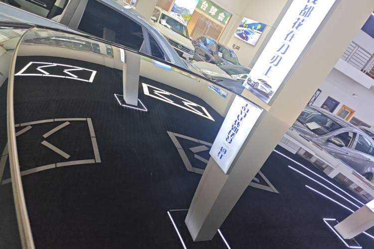 Used Toyota Avalon 2024 Dual-Motor 2.0L Premium Edition
