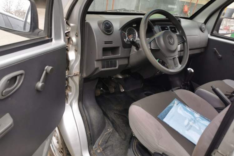 Used Dongfeng Xiaokang K07S 2015 1.2L Practical Version DK12-05 Driver Seat