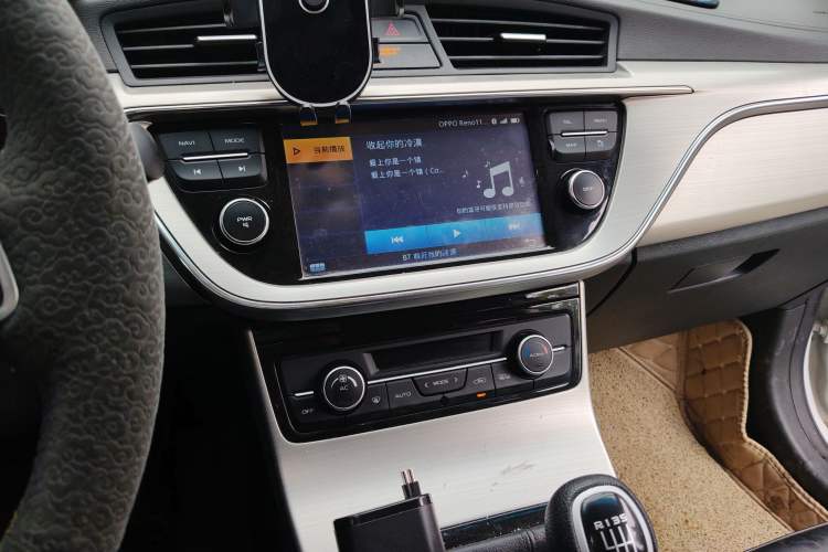 Used Geely Auto Emgrand GL 2017 1.8L Manual Elite Model
