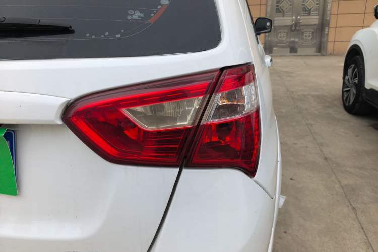 Used Suzuki Liana A6 2015 Hatchback 1.4L Manual Enjoyment Model