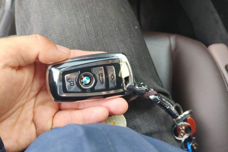 Used BMW 5 Series 2013 525Li Luxury Model Vehicle Key