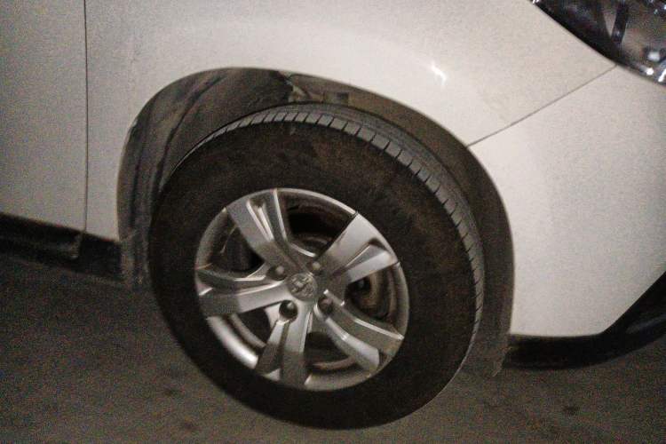 Used Peugeot 2008 2015 Playful Edition 1.6L Automatic Jade Model Right Front Wheel Hub