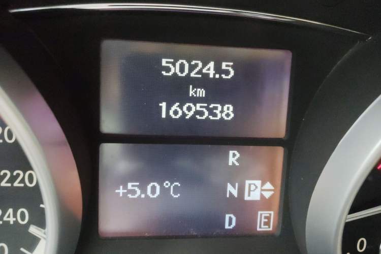 Used Mercedes-Benz R-Class 2010 R 350 L 4MATIC