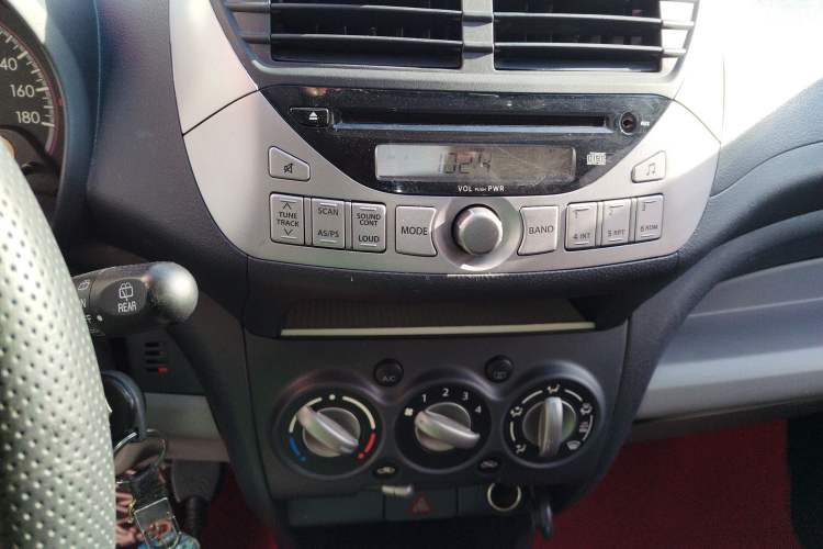 Used Suzuki Alto 2016 1.0L Automatic Deluxe Xuan Dong Edition