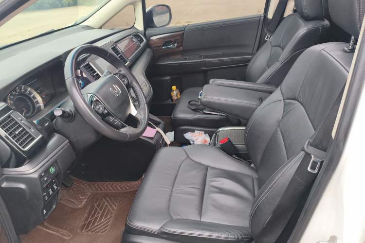 Used Honda Elysion 2016 2.4L Luxury Edition
