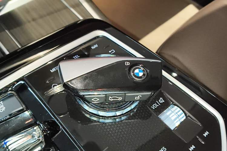 Used BMW 7 Series 2023 735Li M Sport Package