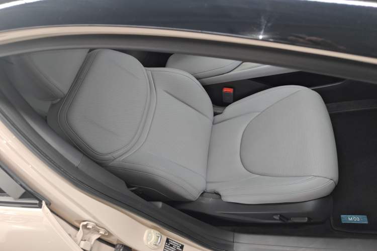 Used XPeng MONA M03 2025 600 with Ultra-Long Range Max Right Front Seat