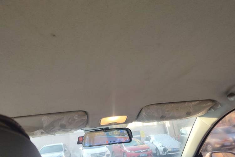 Used Kia Pegas 2019 1.4L Manual Value Edition National VI Standard Headliner