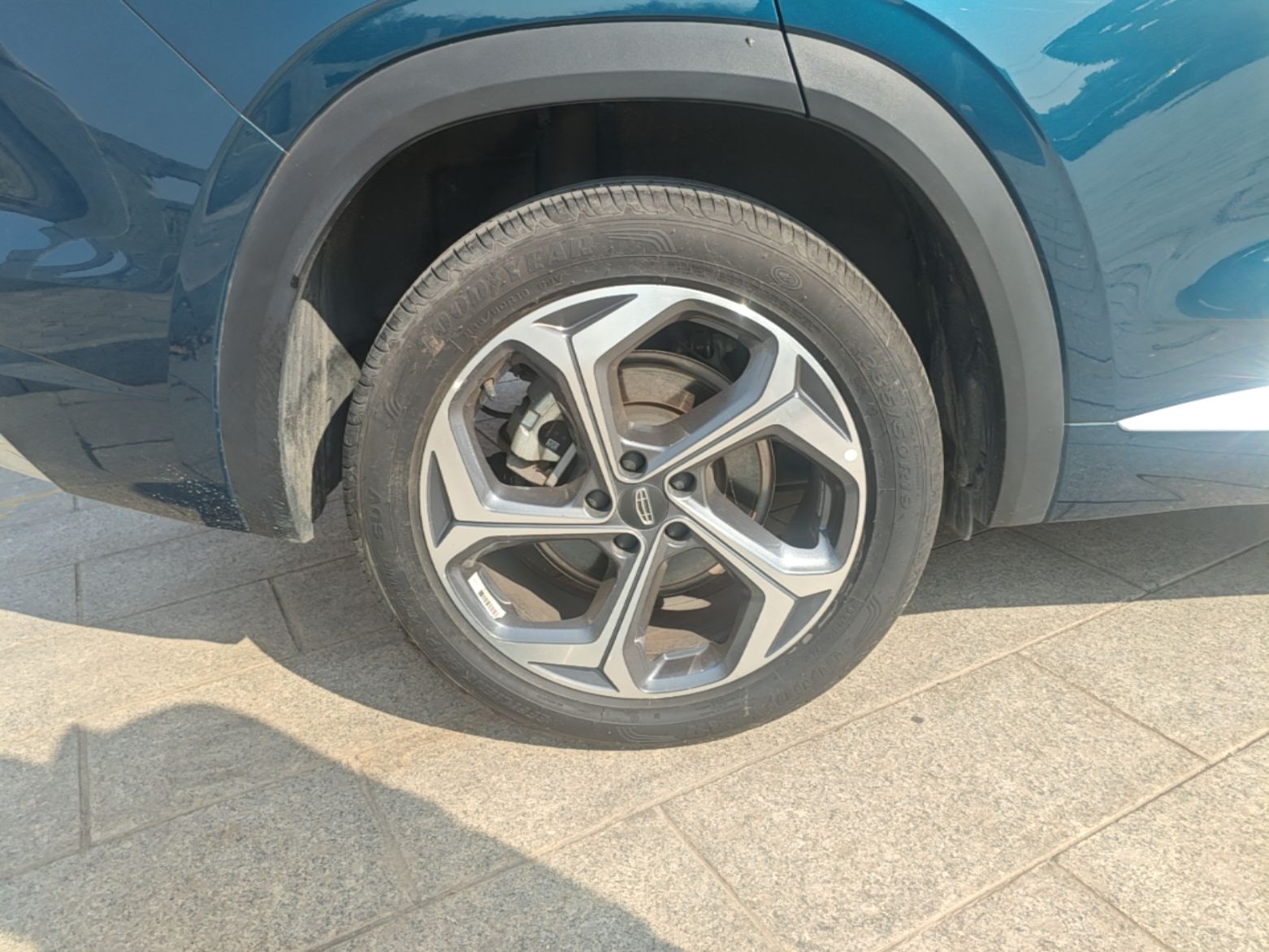 Geely Auto Monjaro L 2021 2.0TD DCT EVO Two-Wheel Drive Prestige Version — снимка 11