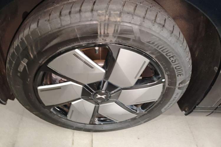 Used XPeng X9 2024 702 Ultra-Long Range Max