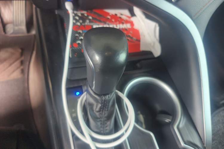 Used Toyota Camry 2023 2.0G Luxury Edition Gear Lever