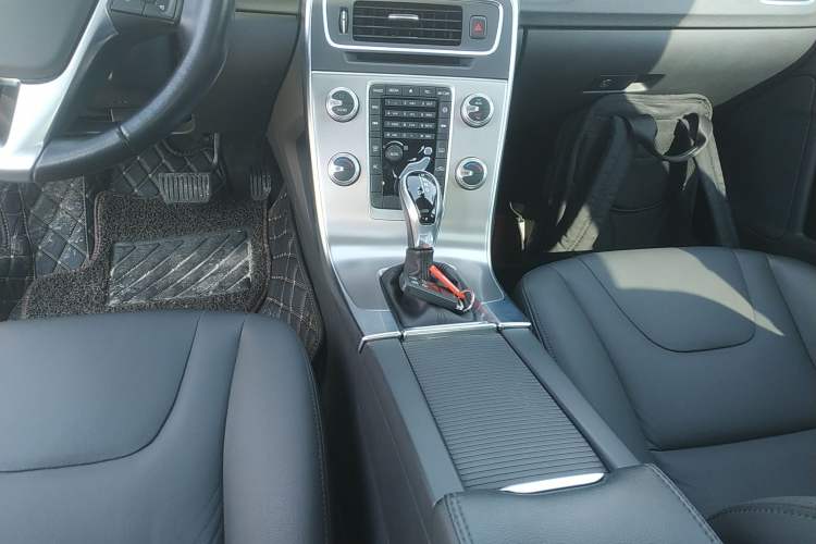 Used Volvo S60 2017 S60L T3 Smart Upgrade Edition