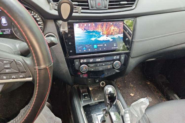 Used Nissan X-Trail 2021 2.0L CVT 2WD XL Premium Commemorative Edition Audio And AC Panel