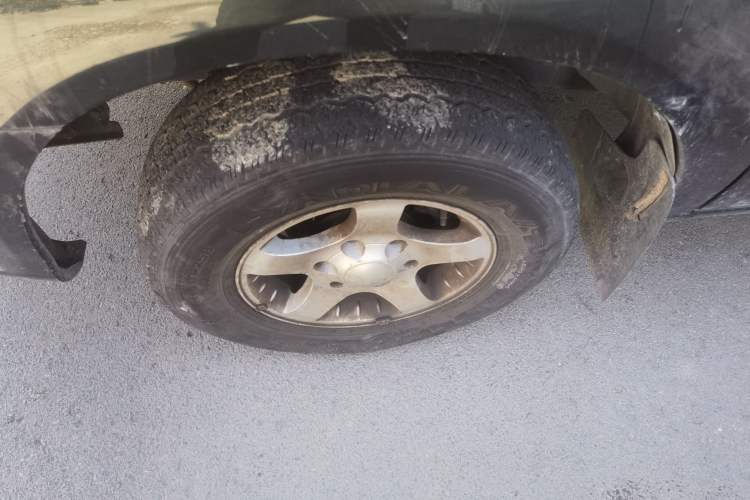 Used JMC Baodian 2018 2.9T New Value-Packed Two-Wheel-Drive Diesel Comfort Version with Standard Cargo Bed – JX4D30B5L