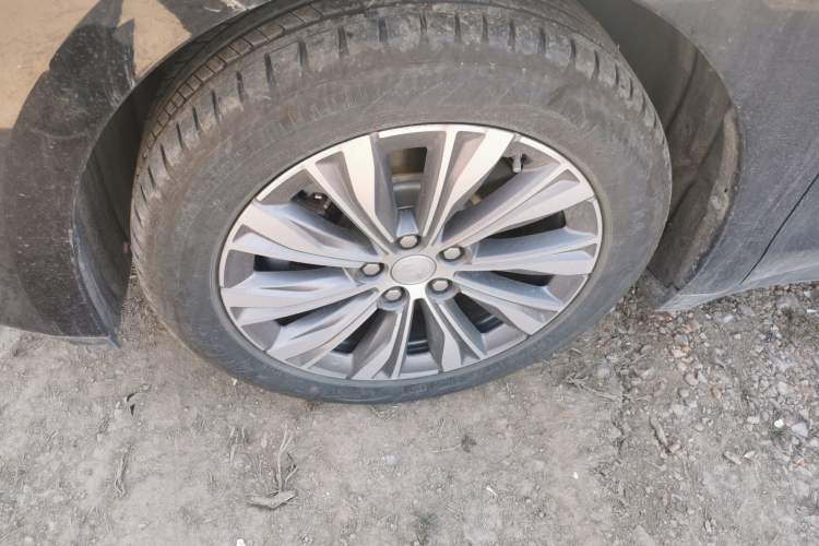 Used Hongqi E-QM5 2024 500km Range Edition