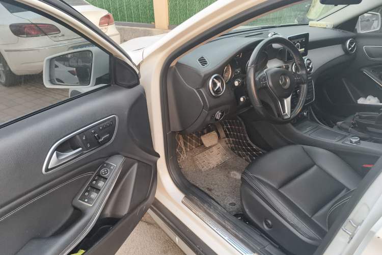 Used Mercedes-Benz GLA 2015 GLA 200 Fashion Model