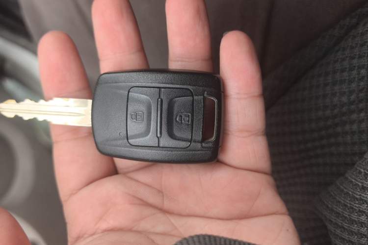 Used Wuling EV50 2021 Van Logistics Vehicle Lishen 41.6kWh Tongyu Electric Control System
