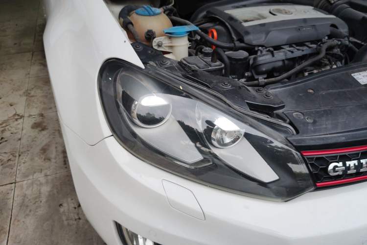 Used Volkswagen Golf GTI 2012 2.0 TSI GTI Right Front Headlight