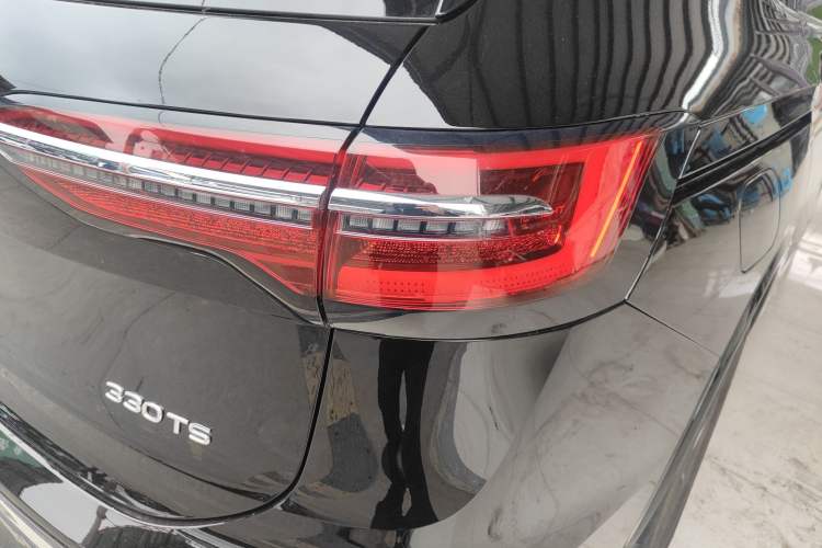 Used Volkswagen Viloran 2023 330TSI Luxury Edition
