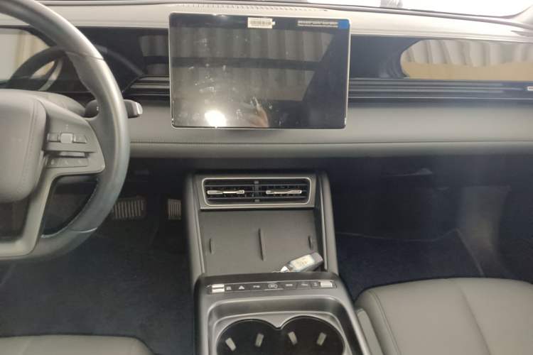 Used BYD Qin L 2025 EV 545KM Beyond Version Audio And AC Panel