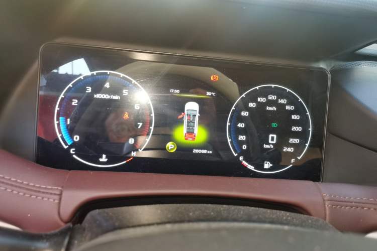 Used Geely Auto Haoyue 2022 1.8TD DCT Luxury 7-Seater Instrument Cluster