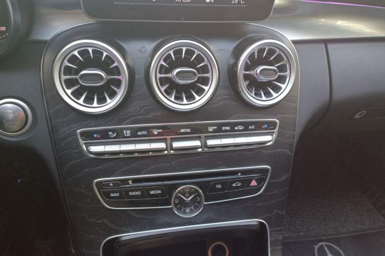 Used Mercedes-Benz C-Class 2018 C 200 L 4MATIC Sport Edition Audio And AC Panel