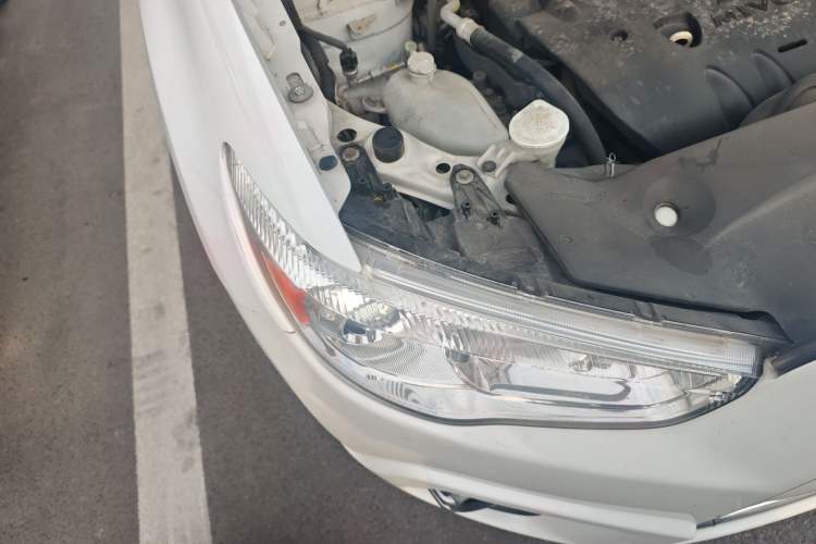 Used Mitsubishi ASX 2012 2.0 LUXURY Two-Wheel Drive with Navigation Right Front Headlight