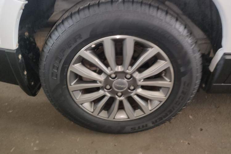 Used Haval H6 2018 Sport Edition 1.5T Manual Two-Wheel Drive Elite Model China V Standard Right Rear Wheel Hub