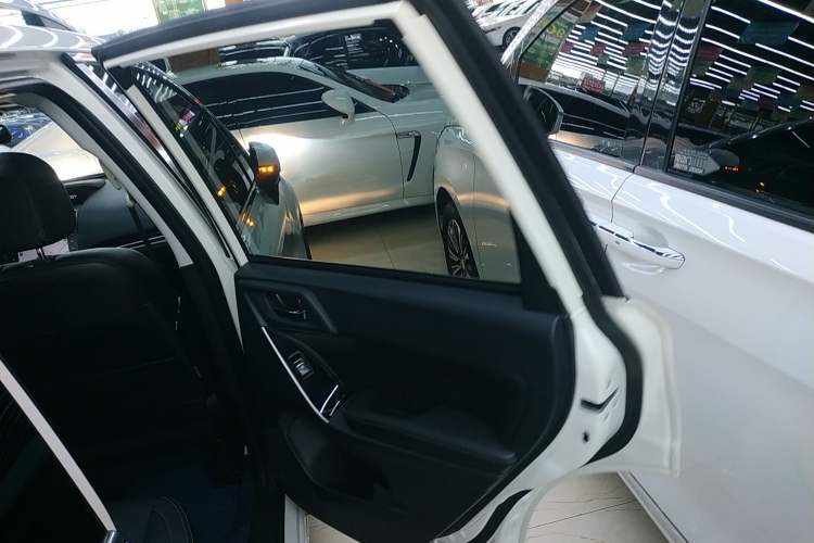 Used Subaru Forester 2016 2.0i Fashion Navigation Edition