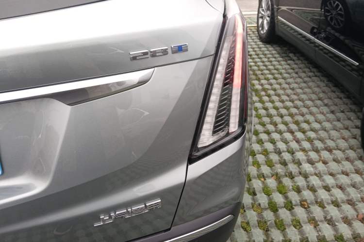 Used Cadillac XT5 2022 2.0T Four-Wheel Drive Luxury Version (Hummingbird Edition)
