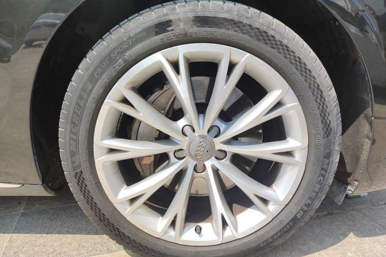 Used Audi A8 2014 A8L 45 TFSI quattro Luxury Model
