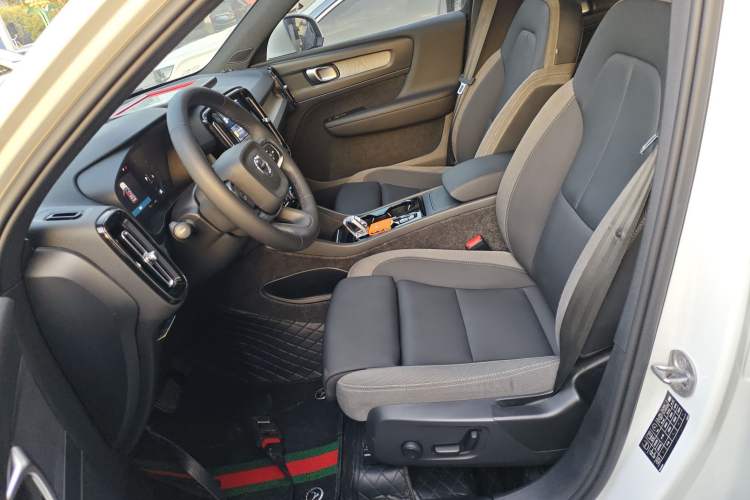 Used Volvo XC40 2023 B3 Zhiyuan Luxury Edition