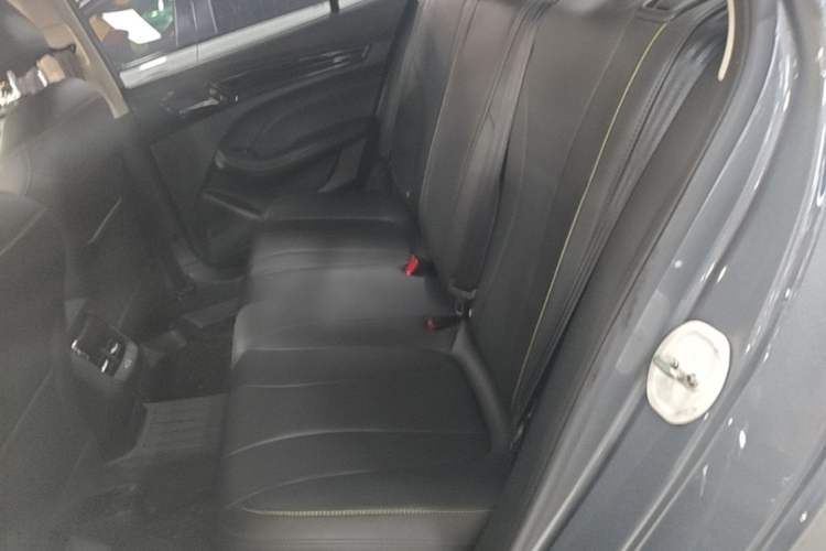 Used Roewe i5 2021 Revised Version 1.5L CVT Diamond Edition
