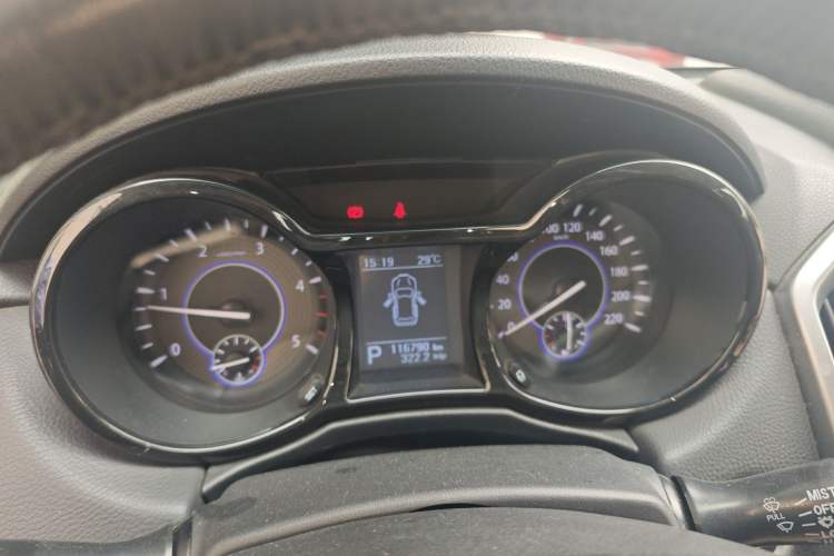 Used JMC Yusheng S350 2013 2.4T Automatic 2WD Diesel Luxury Edition 5 Seats Instrument Cluster