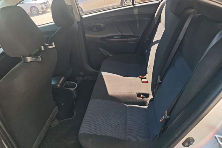 Used Toyota YARiS L Zhi Xiang 2017 1.5E CVT Dynamic Edition Interior 4