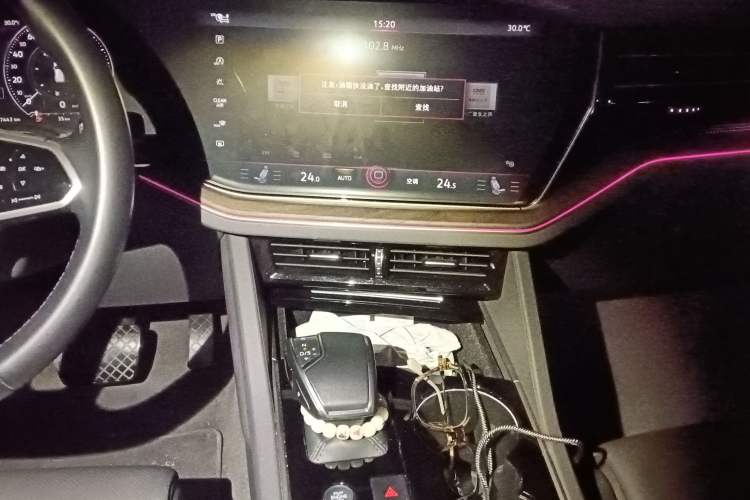 Used Volkswagen Touareg 2021 3.0 TSI Prestige Edition Classic Sport Package Audio And AC Panel