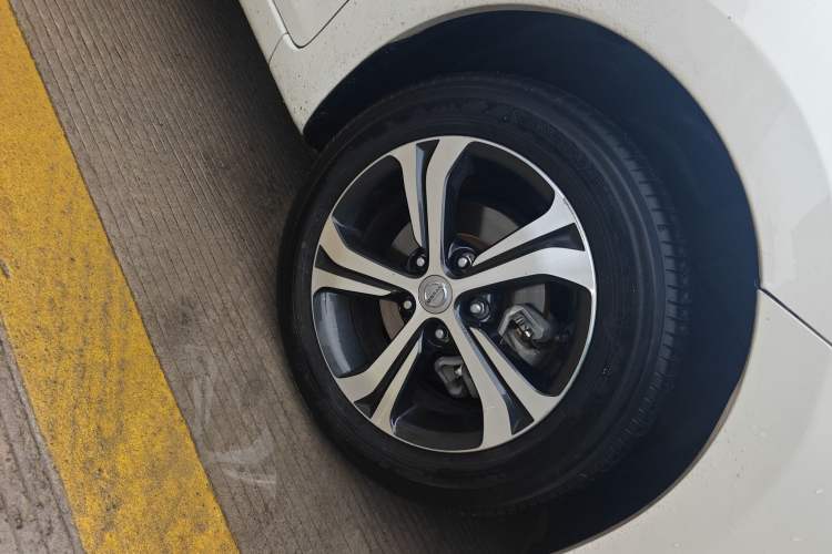 Used Nissan Tiida 2019 1.6L CVT Smart Enjoyment Version China VI Standard