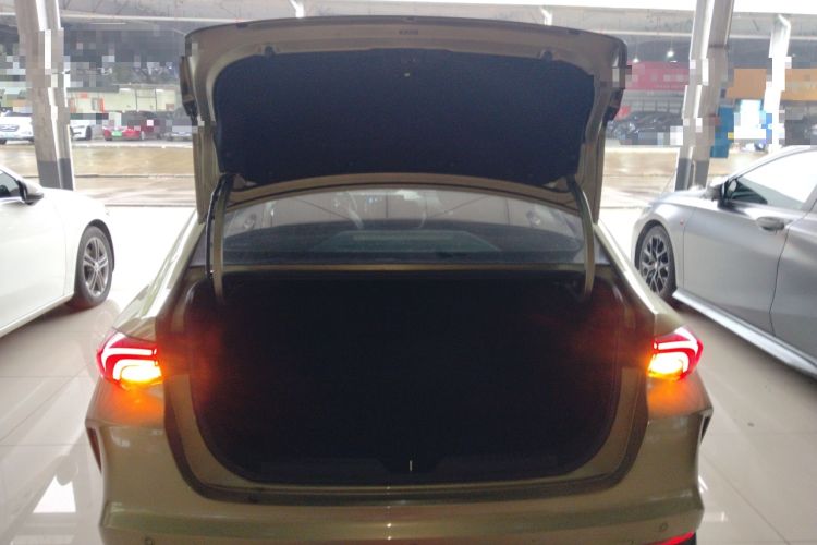 Used GAC Trumpchi EMPOW 2021 270T DCT J15 Version
