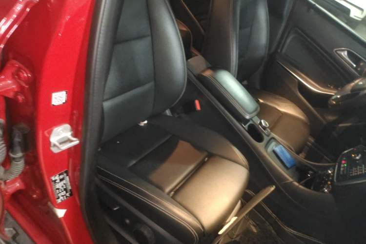 Used Mercedes-Benz GLA 2016 GLA 200 Fashion Model
