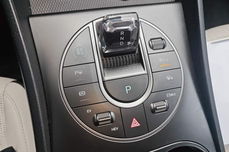 Used BYD Seal 05 DM-i 2025 DM-i Intelligent Drive 120KM Flagship Model
