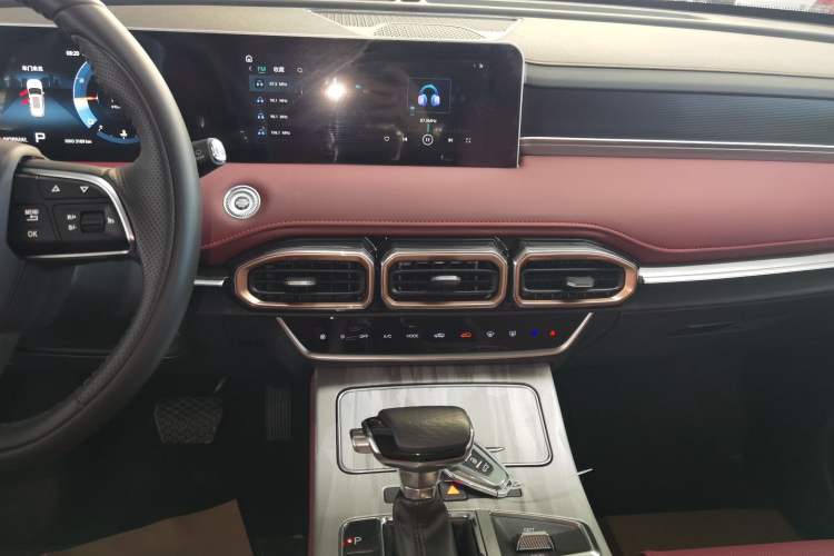 Used JETOUR X70 PLUS 2025 1.5T CVT Flagship PRO 5-Seater