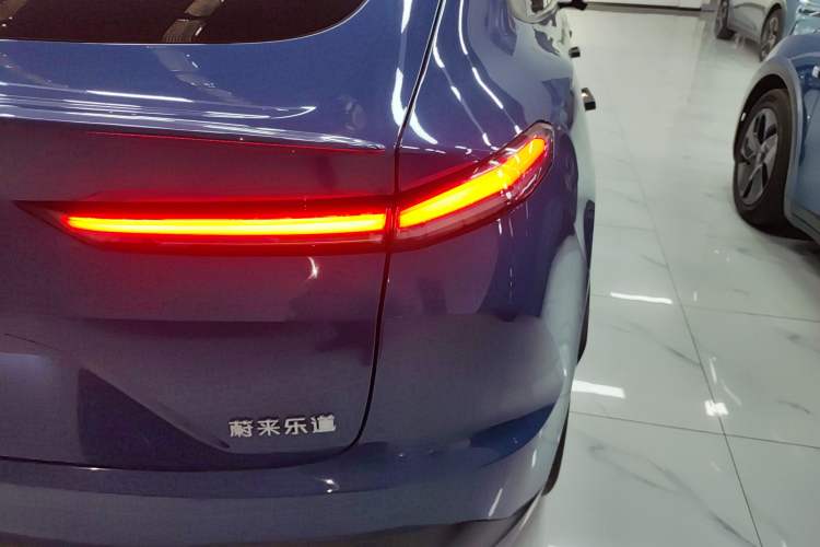 Used ONVO L60 2024 60 kWh All-Wheel Drive