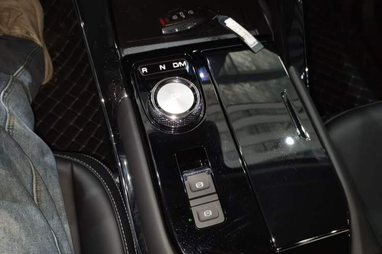 Used Haval H6 2024 1.5T Two-Wheel-Drive Classic Edition