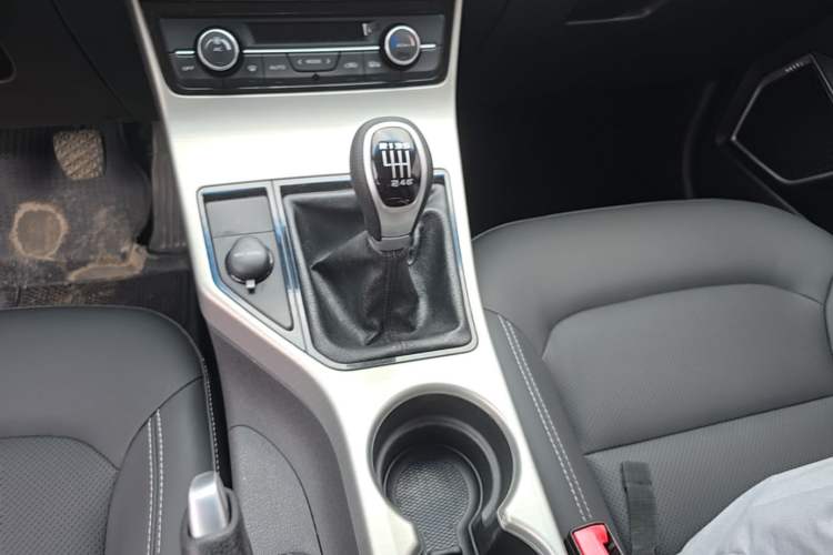 Used Geely Auto Emgrand GL 2017 1.8L Manual Elite Model
