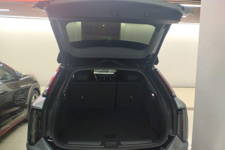 Used Cadillac OPTIQ 2024 Four-Wheel Drive Long-Range Version
