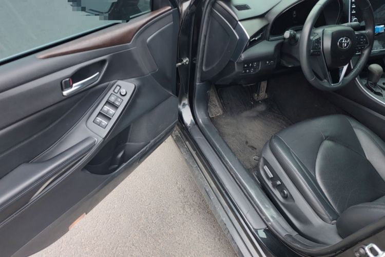 Used Toyota Avalon 2019 2.0L Luxury Edition China VI Standard Driver Seat