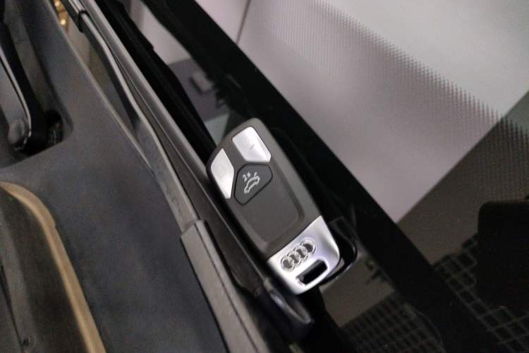 Used Audi Q5L 2023 40T Luxury Dynamic Model